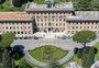 Jardins do Vaticano ganham novo brasão floral do papa Leão XIV