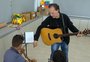 Aulas de música ajudam no desenvolvimento de alunos da Apae de Tapejara 