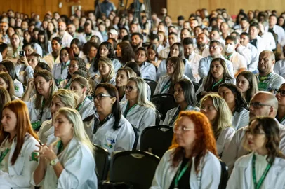 Mais Médicos abre inscrições na segunda-feira para mais de 3,1 mil vagas<!-- NICAID(16029337) -->