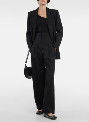 MyTheresa e Isabel Marant / Divulgação