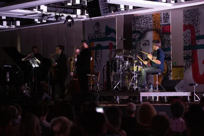 Falta de luz interrompe segunda noite do POA Jazz Festival e evento começa mais cedo neste domingo <!-- NICAID(15385922) -->