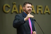 VotaÃ§Ã£o de projeto que trata do piso salarial dos agentes de saÃºde e de endemias. Vereador Jesse Sangali.Indexador: Brenda Rodrigues/CMPAFotógrafo: EstagiÃ¡ria de Fotojornalismo<!-- NICAID(15883718) -->