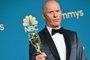 74th Emmy Awards US actor Michael Keaton poses with the Emmy for Outstanding Lead Actor In A Limited Or Anthology Series Or Movie for "Dopesick" during the 74th Emmy Awards at the Microsoft Theater in Los Angeles, California, on September 12, 2022. (Photo by Frederic J. Brown / AFP)Editoria: ACELocal: Los AngelesIndexador: FREDERIC J. BROWNSecao: celebrityFonte: AFPFotógrafo: STF<!-- NICAID(15204473) -->