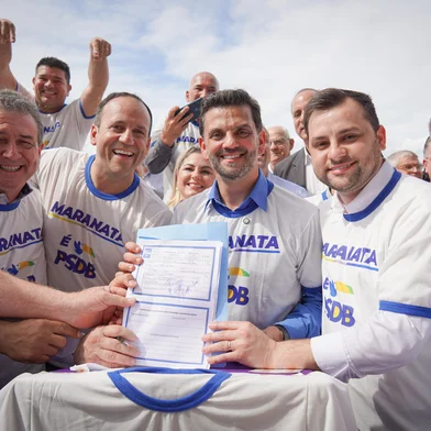 Prefeito de Guaíba, Marcelo Maranata assina ficha de filiação no PSDB<!-- NICAID(16114463) -->