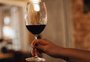 Consumo de álcool é benéfico para o organismo? Entenda os estudos sobre o tema
