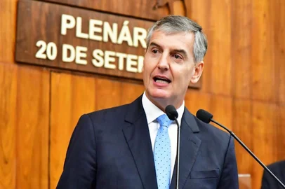Eduardo Loireiro<!-- NICAID(16024234) -->