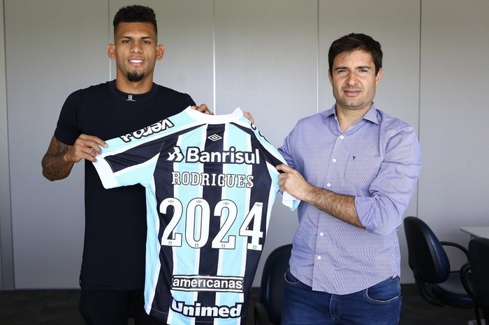 Rodrigues desperta interesse do Werder Bremen-ALE, mas segue nos planos do Grêmio para 2022