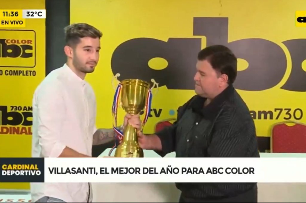 Villasanti recebe prêmio no Paraguai e destaca: Quero jogar a Libertadores pelo Grêmio