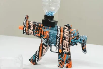 Modelo de suposto brinquedo arma gel blaster<!-- NICAID(15944642) -->