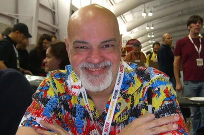 **NÃO USAR**George Pérez<!-- NICAID(14962090) -->
