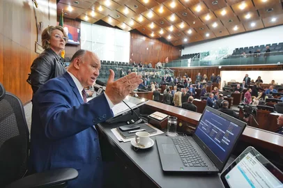 Assembleia aprova Lei de Diretrizes Orçamentárias para 2026<!-- NICAID(16076140) -->