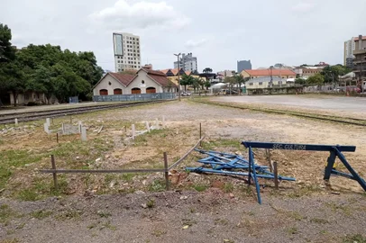 Prefeitura de Caxias divide projeto e abre contratação para terminar reforma da estação férrea<!-- NICAID(15609876) -->