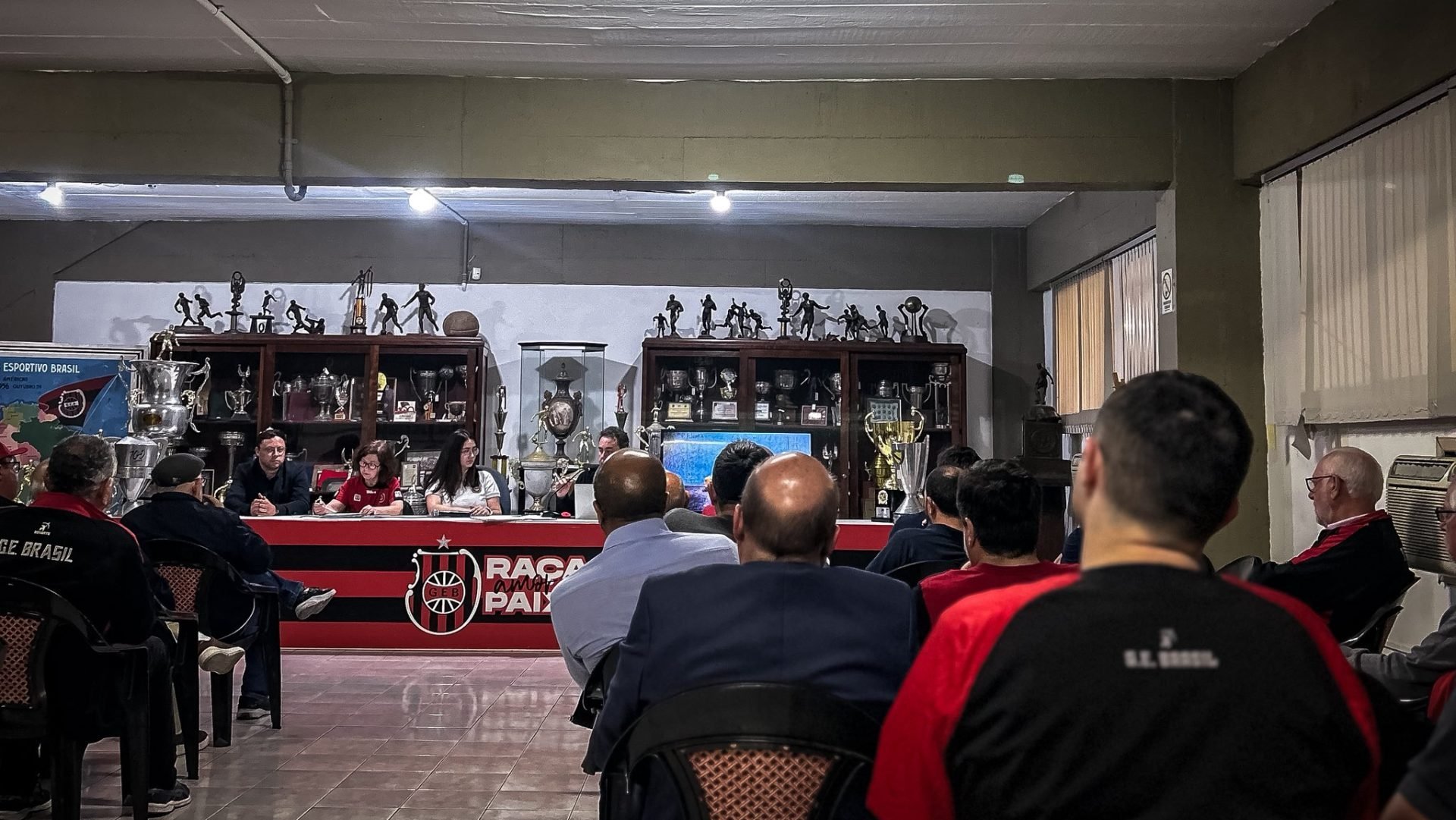 Conselho do Brasil de Pelotas convoca s&oacute;cios para avan&ccedil;ar na cria&ccedil;&atilde;o da SAF