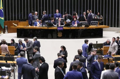 Discussão e votação de propostas legislativas.<!-- NICAID(16232879) -->