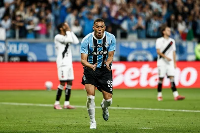 PORTO ALEGRE, RS, BRASIL, 19-11-2025: Grêmio vs Vasco, pelo Campeonato Brasileiro Série A 2025, na Arena. Foto: Duda Fortes/Agência RBS<!-- NICAID(16171164) -->