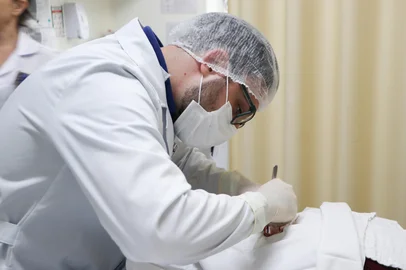 Hospital faz mutirão de cirurgias para retirar lesões de câncer de pele em Passo Fundo<!-- NICAID(15961452) -->