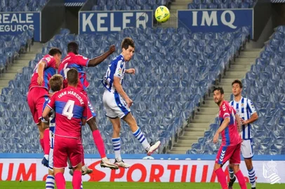 Elustondo, Real Sociedad
