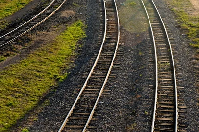 A Ferrovia Norte-Sul, com extensão de 4,2 quilômetros, objetiva unir o Norte ao Sul do país. Atualmente, a ferrovia funciona entre Tocantis e São Paulo. A previsão é que a ferrovia corte, ao todo, nove Estados: Pará, Maranhão, Tocantins, Goiás, Minas Gerais, São Paulo, Paraná, Santa Catarina e Rio Grande do Sul.<!-- NICAID(9475918) -->