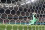 Switzerland's goalkeeper Yann Sommer (R) dives to save a penalty by France's forward Kylian Mbappe during the UEFA EURO 2020 round of 16 football match between France and Switzerland at the National Arena in Bucharest on June 28, 2021. (Photo by FRANCK FIFE / AFP)Editoria: SPOLocal: BucharestIndexador: FRANCK FIFESecao: soccerFonte: AFPFotógrafo: STF<!-- NICAID(14820333) -->