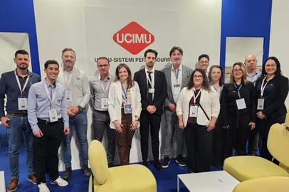 Uma comitiva do Sindicato das Indústrias Metalúrgicas, Mecânicas e de Material Elétrico de Caxias do Sul e Região (Simecs) finaliza nesta sexta-feira (16) a missão à 35ª edição da BI-MU (Biennale della Macchina Utensile), em Milão, na Itália. <!-- NICAID(16389086) -->