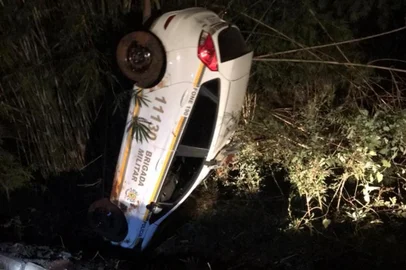 Ônibus de turismo é assaltado e motorista é feito refém na BR-158, no Noroeste do RS.<!-- NICAID(14824954) -->