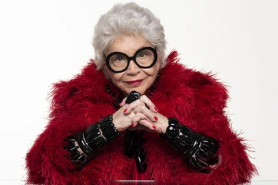 Atriz Nathalia Timberg vem a Caxias do Sul com o espetáculo "Através da Íris"<!-- NICAID(14445948) -->