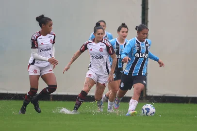 Lance de Grêmio x Flamengo pelo Brasileirão Feminino<!-- NICAID(16062933) -->