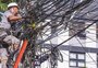 Força-tarefa para reduzir fios caídos na Capital está parada há mais de um mês; Justiça pede novo cronograma até fim de março 