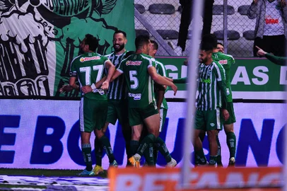 CAXIAS DO SUL, RS, BRASIL, 02/08/2023. Juventude x Novorizontino, jogo válido pela 21ª rodada da série B do Campeonato Brasileiro e realizado no estádio Alfredo Jaconi. (Porthus Junior/Agência RBS)<!-- NICAID(15499695) -->