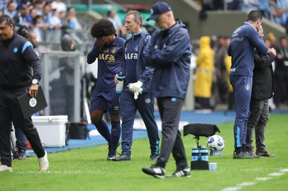 PORTO ALEGRE, RS, BRASIL, 28.09.2025: Confronto entre Grêmio vs Vitória, na Arena, pelo campeonato Brasileiro. Fotos: Jefferson Botega/Agencia RBSIndexador: jeff botega<!-- NICAID(16134353) -->