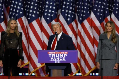 WEST PALM BEACH, FLORIDA - NOVEMBER 06: Republican presidential nominee, former U.S. President Donald Trump speaks during an election night event at the Palm Beach Convention Center on November 06, 2024 in West Palm Beach, Florida. Americans cast their ballots today in the presidential race between Republican nominee former President Donald Trump and Vice President Kamala Harris, as well as multiple state elections that will determine the balance of power in Congress.   Joe Raedle/Getty Images/AFP (Photo by JOE RAEDLE / GETTY IMAGES NORTH AMERICA / Getty Images via AFP)<!-- NICAID(15908056) -->