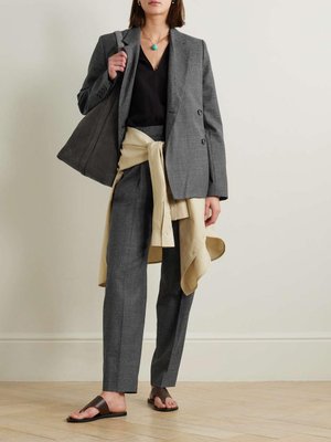 Net-a-porter e Toteme / Divulgação