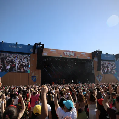 19/11/2023 - PORTO ALEGRE, RS, BRASIL - Festival Turá, que ocorre no Anfiteatro Por do Sol. FOTO: ANSELMO CUNHA, AGÊNCIA RBS<!-- NICAID(15602034) -->
