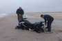 *A PEDIDO DE FELIPE BACKES* Motociclista é resgatado na Praia do Cassino após 12 horas de buscas - Foto: Defesa Civil/Divulgação<!-- NICAID(15272487) -->