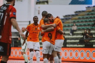 Duda Knoff / ACBF,divulgação ACBF x Campo Mourão no primeiro duelo das quartas de final da Super Copa Gramado de Futsal.Indexador: Nata<!-- NICAID(16241227) -->