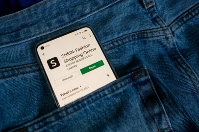 Google Play Store com o aplicativo Shein. Foto: Vic / stock.adobe.comFonte: 466033453<!-- NICAID(15399586) -->