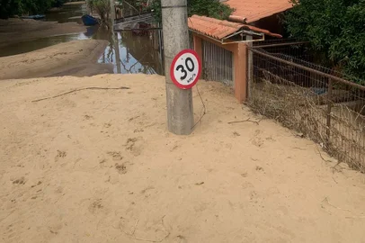 Ilha da Pintada depois de baixar água da enchente de 2024<!-- NICAID(15770080) -->