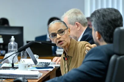 ComissÃ£o de ServiÃ§os de Infraestrutura (CI) recebe a ministra de Estado do Meio Ambiente e MudanÃ§a do Clima, para discutir com os senadores a possÃ­vel criaÃ§Ã£o de uma unidade de conservaÃ§Ã£o marinha na RegiÃ£o Norte.Mesa: secretÃ¡rio-executivo do Conselho Nacional do Meio Ambiente (Conama), JoÃ£o Paulo Capobianco;ministra de Estado do Meio Ambiente e MudanÃ§a do Clima, Marina Silva, em pronunciamento;presidente da CI, senador Marcos RogÃ©rio (PL-RO).Foto: Geraldo Magela/AgÃªncia Senado<!-- NICAID(16047501) -->