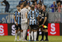 Como foi a conversa da arbitragem sobre o pênalti reclamado pelo Grêmio em Monsalve; veja vídeo