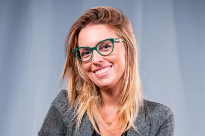 Ruth Manaus<!-- NICAID(16074868) -->