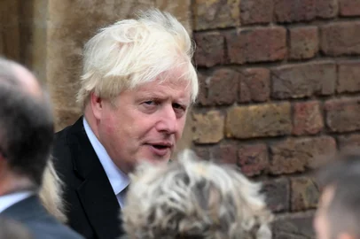 Former British Prime Minister Boris Johnson leaves after attending the Accession Council ceremony to proclaim the new King, at St James's Palace in London on September 10, 2022. - Britain's Charles III was officially proclaimed King in a ceremony on Saturday, a day after he vowed in his first speech to mourning subjects that he would emulate his "darling mama", Queen Elizabeth II who died on September 8. (Photo by Daniel LEAL / POOL / AFP)<!-- NICAID(15202740) -->
