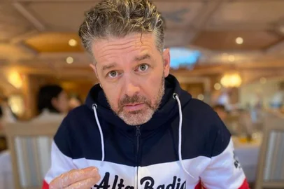 Jock Zonfrillo, chefe de cozinha e jurado do "Masterchef Austrália", faleceu em 30 de abril de 2023 em sua residência em Melbourne, na Austrália.<!-- NICAID(15417497) -->