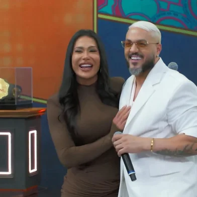 Belo e Gracyanne Barbosa se reencontram: "impossível não ter uma boa relação"<!-- NICAID(16001810) -->