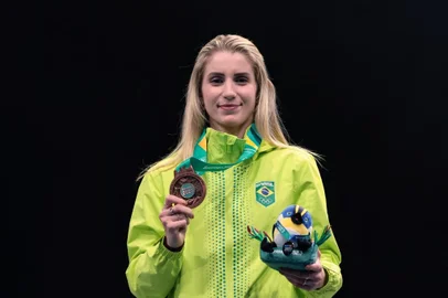 Mariana Pistoia, esgrima, Grêmio Náutico União