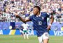 Após fazer dois gols e superar Pelé, Mbappé revela: "É por eles que eu marco"