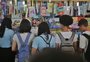 Por que a Feira do Livro de Porto Alegre não distribui vales-livro aos estudantes?