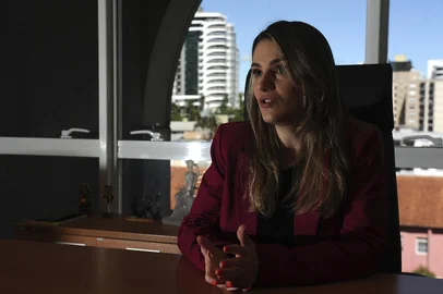 Bruno Todeschini / Agencia RBS CAXIAS DO SUL, RS, BRASIL, 31/03/2022. Titular da VEC, juíza Joseline Mirele Pinson de Vargas, criou um instagram profissional para compartilhar a rotina de trabalho nos presídios da Serra. (Bruno Todeschini/Agência RBS)<!-- NICAID(15056472) -->