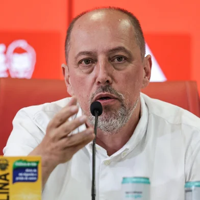 PORTO ALEGRE, RS, BRASIL, 12-12-2025: Coletiva de imprensa com o presidente do Internacional, Alessandro Barcellos. Foto: Renan Mattos / Agência RBS<!-- NICAID(16185423) -->