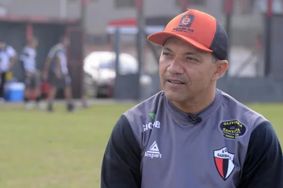 GARIBALDI, RS, BRASIL, 28/06/2022 - Fotos de Iarley, ex-jogador do Inter que vai comandar o time de Garibaldi na Terceirona. (Marcelo Casagrande/Agência RBS)<!-- NICAID(15134799) -->