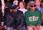 Kanye West e Pharrell Williams se divertem ao som de música brasileira em desfile 